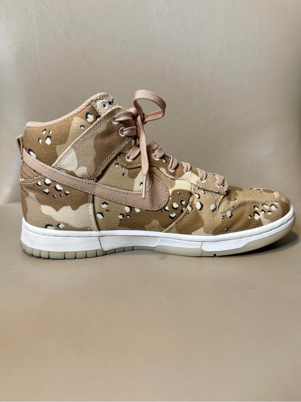 Nike Women's Dunk High Desert Camo Sneakers. Size 8. - Picture 9 of 16